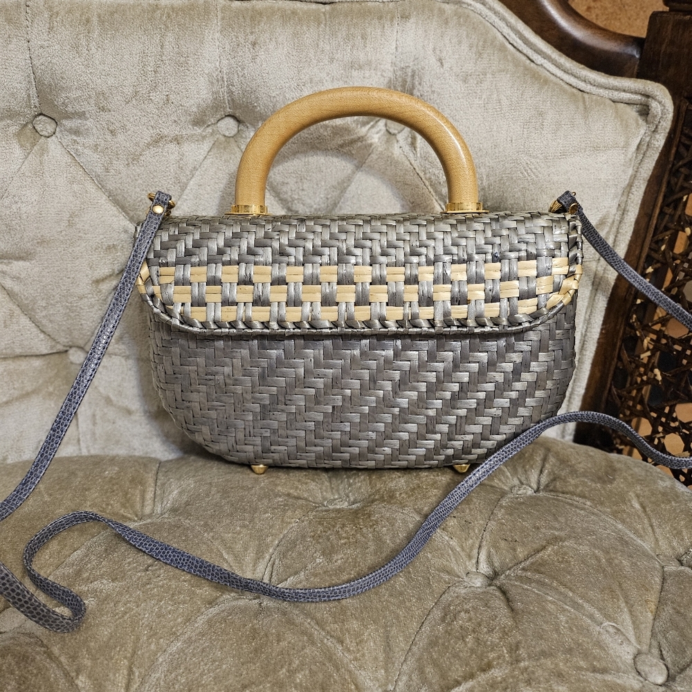 Italian Brand Roberto Rico woven plastic wricker wood top handle 2 way bag